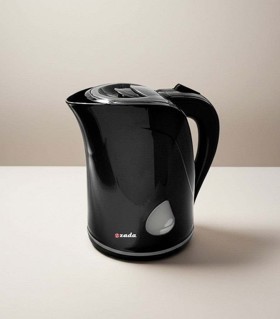 Asoula Zada ZKT-200 black plastic electric kettle, 2L capacity, with water level indicator and auto shut-off.